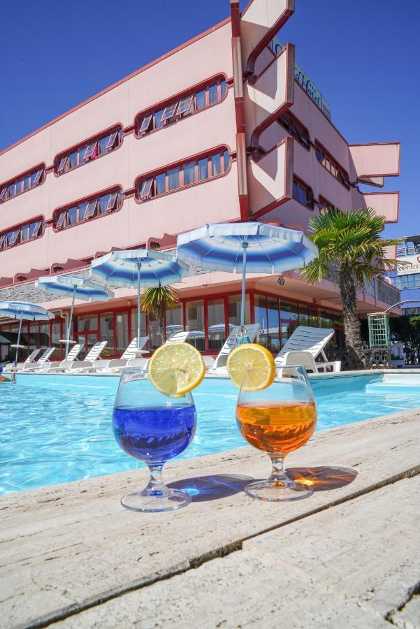 Onda Hotel Silvi Marina Buitenkant foto