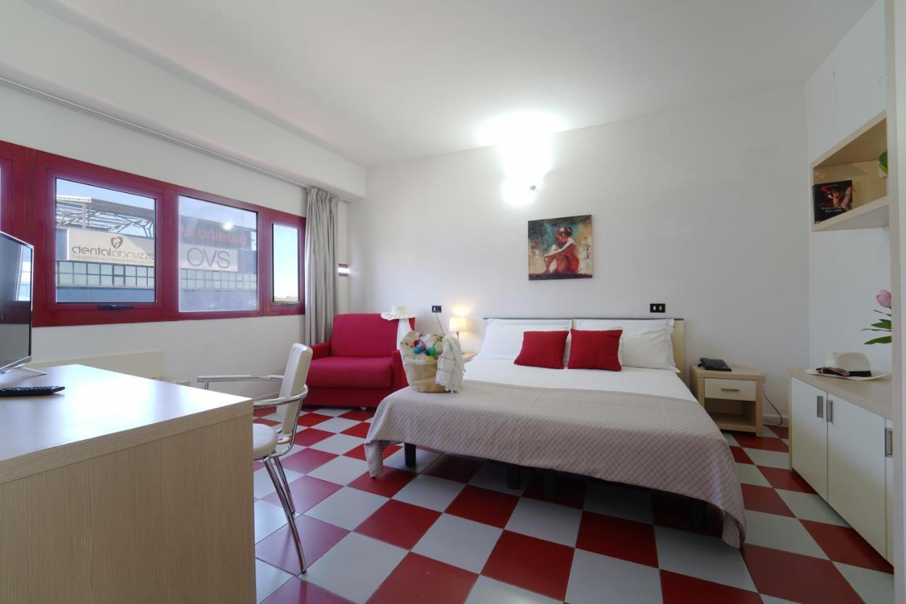 Onda Hotel Silvi Marina Buitenkant foto
